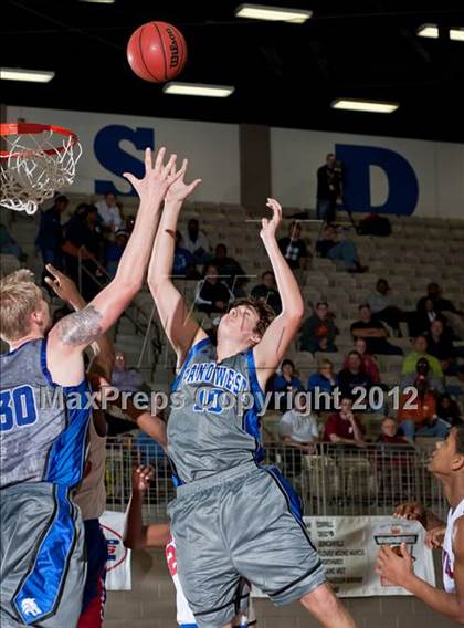 Thumbnail 1 in Plano West vs. Parkview (Whataburger Tournament) photogallery.