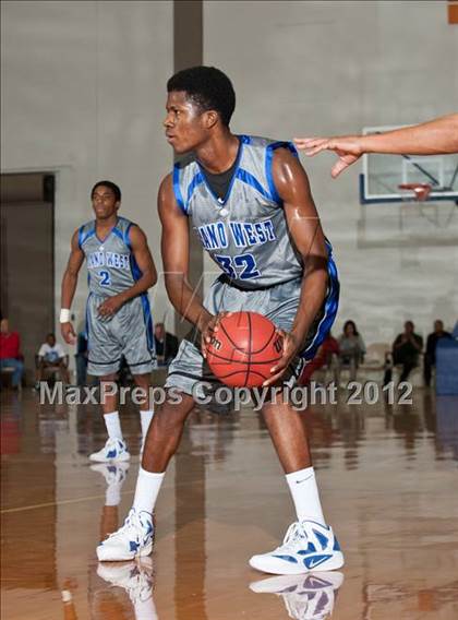 Thumbnail 1 in Plano West vs. Parkview (Whataburger Tournament) photogallery.