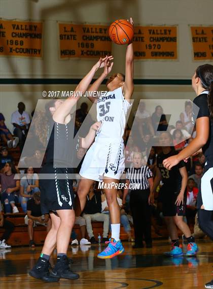Thumbnail 2 in San Fernando Valley All-Star Game (East vs. West) photogallery.