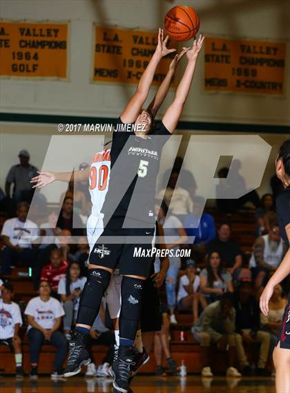 Thumbnail 3 in San Fernando Valley All-Star Game (East vs. West) photogallery.