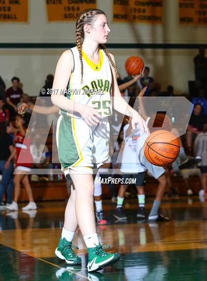 Thumbnail 3 in San Fernando Valley All-Star Game (East vs. West) photogallery.