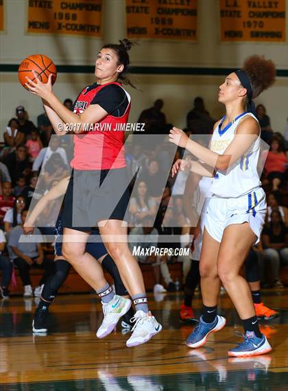 Thumbnail 2 in San Fernando Valley All-Star Game (East vs. West) photogallery.