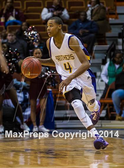 Thumbnail 2 in Windsor vs. Career Magnet (CIAC Class L Final) photogallery.