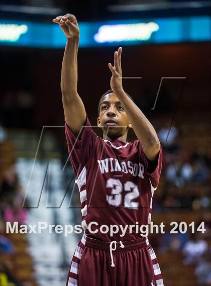 Thumbnail 1 in Windsor vs. Career Magnet (CIAC Class L Final) photogallery.