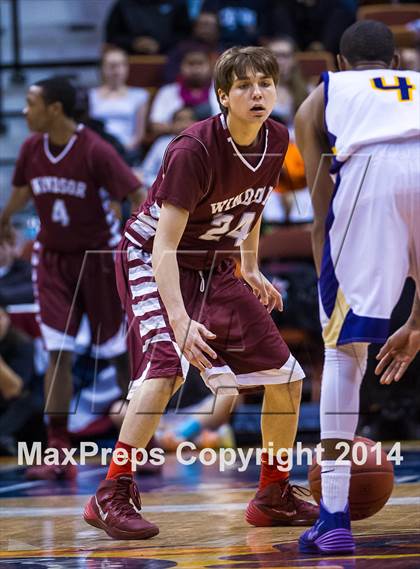 Thumbnail 1 in Windsor vs. Career Magnet (CIAC Class L Final) photogallery.