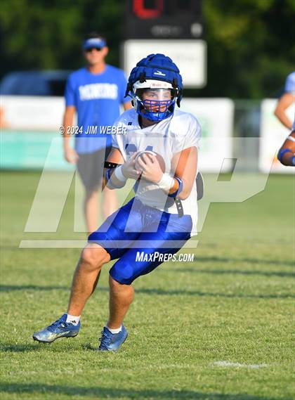 Thumbnail 1 in Hartshorne-Muldrow-Gore (Scrimmage) photogallery.