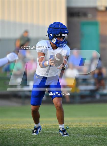 Thumbnail 1 in Hartshorne-Muldrow-Gore (Scrimmage) photogallery.