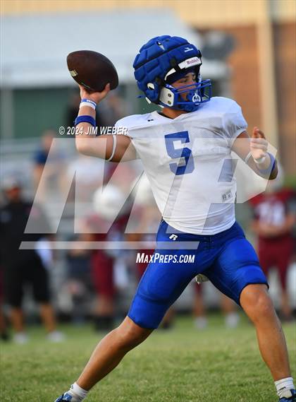 Thumbnail 3 in Hartshorne-Muldrow-Gore (Scrimmage) photogallery.