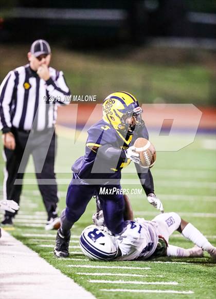 Thumbnail 2 in Reseda vs. Milpitas (CIF DIV 5-A State Championship) photogallery.