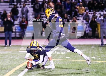 Thumbnail 2 in Reseda vs. Milpitas (CIF DIV 5-A State Championship) photogallery.