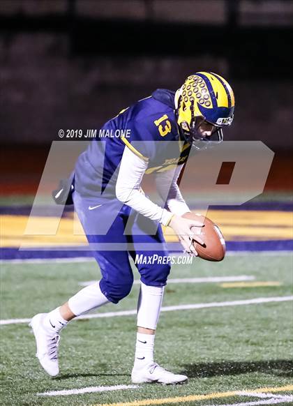 Thumbnail 3 in Reseda vs. Milpitas (CIF DIV 5-A State Championship) photogallery.