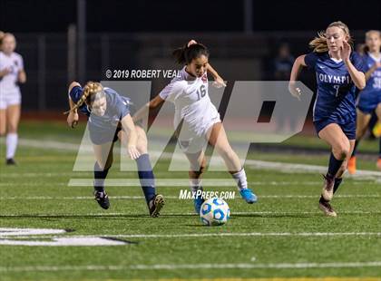 Thumbnail 3 in Eastlake vs Olympia (WIAA 4A First Round) photogallery.