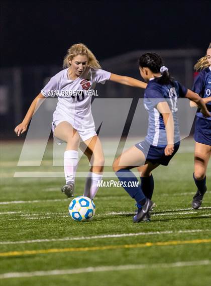 Thumbnail 2 in Eastlake vs Olympia (WIAA 4A First Round) photogallery.