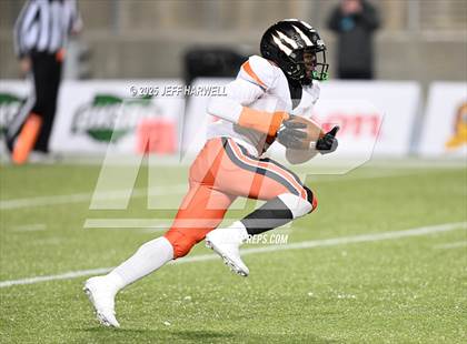 Thumbnail 2 in Anderson vs. Avon (OHSAA Division 2 Final) photogallery.