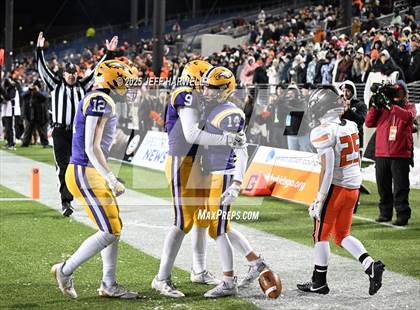 Thumbnail 3 in Anderson vs. Avon (OHSAA Division 2 Final) photogallery.