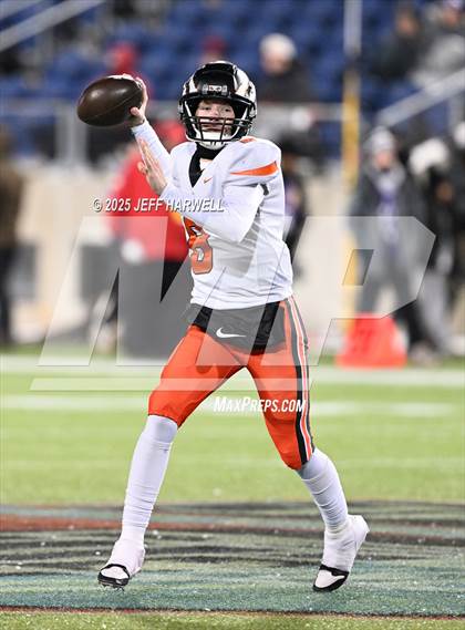 Thumbnail 2 in Anderson vs. Avon (OHSAA Division 2 Final) photogallery.