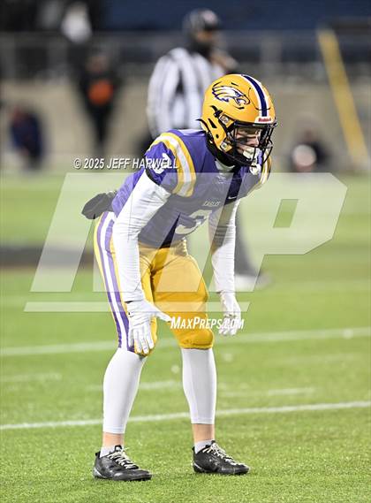 Thumbnail 1 in Anderson vs. Avon (OHSAA Division 2 Final) photogallery.