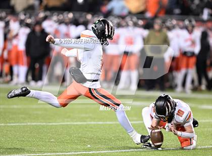 Thumbnail 2 in Anderson vs. Avon (OHSAA Division 2 Final) photogallery.