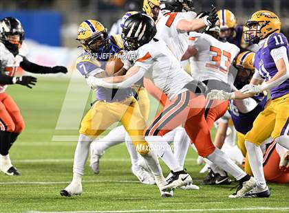 Thumbnail 1 in Anderson vs. Avon (OHSAA Division 2 Final) photogallery.