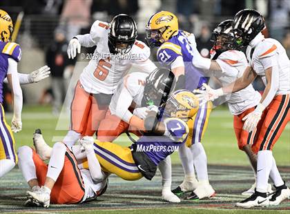 Thumbnail 2 in Anderson vs. Avon (OHSAA Division 2 Final) photogallery.