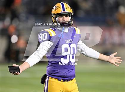 Thumbnail 1 in Anderson vs. Avon (OHSAA Division 2 Final) photogallery.