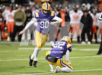 Thumbnail 1 in Anderson vs. Avon (OHSAA Division 2 Final) photogallery.