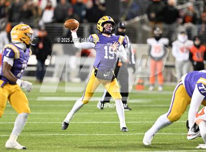 Thumbnail 1 in Anderson vs. Avon (OHSAA Division 2 Final) photogallery.