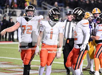 Thumbnail 2 in Anderson vs. Avon (OHSAA Division 2 Final) photogallery.