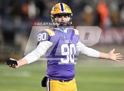 Thumbnail 2 in Anderson vs. Avon (OHSAA Division 2 Final) photogallery.