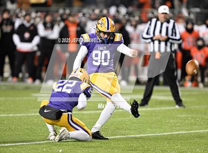 Thumbnail 2 in Anderson vs. Avon (OHSAA Division 2 Final) photogallery.