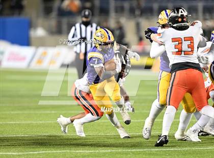 Thumbnail 3 in Anderson vs. Avon (OHSAA Division 2 Final) photogallery.