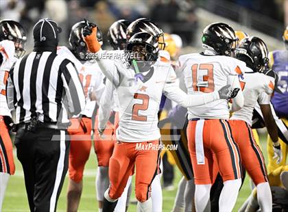 Thumbnail 2 in Anderson vs. Avon (OHSAA Division 2 Final) photogallery.