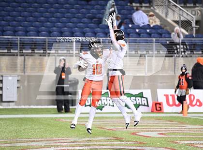 Thumbnail 2 in Anderson vs. Avon (OHSAA Division 2 Final) photogallery.