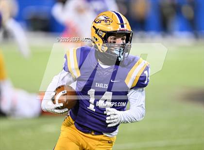 Thumbnail 3 in Anderson vs. Avon (OHSAA Division 2 Final) photogallery.