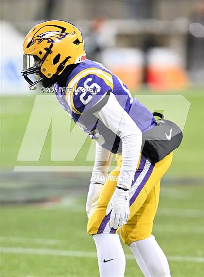 Thumbnail 1 in Anderson vs. Avon (OHSAA Division 2 Final) photogallery.