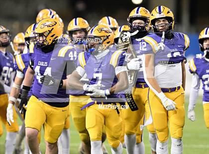 Thumbnail 2 in Anderson vs. Avon (OHSAA Division 2 Final) photogallery.