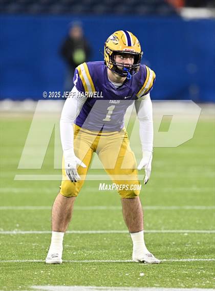 Thumbnail 3 in Anderson vs. Avon (OHSAA Division 2 Final) photogallery.