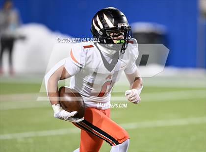 Thumbnail 3 in Anderson vs. Avon (OHSAA Division 2 Final) photogallery.