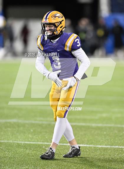 Thumbnail 3 in Anderson vs. Avon (OHSAA Division 2 Final) photogallery.