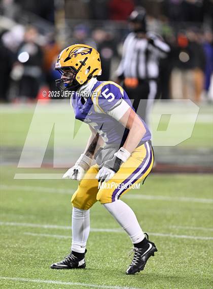 Thumbnail 2 in Anderson vs. Avon (OHSAA Division 2 Final) photogallery.