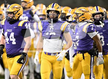 Thumbnail 3 in Anderson vs. Avon (OHSAA Division 2 Final) photogallery.