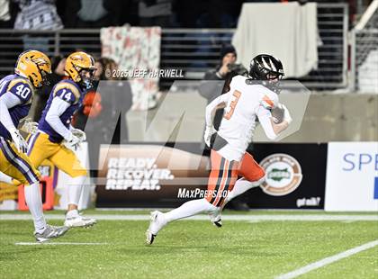 Thumbnail 3 in Anderson vs. Avon (OHSAA Division 2 Final) photogallery.