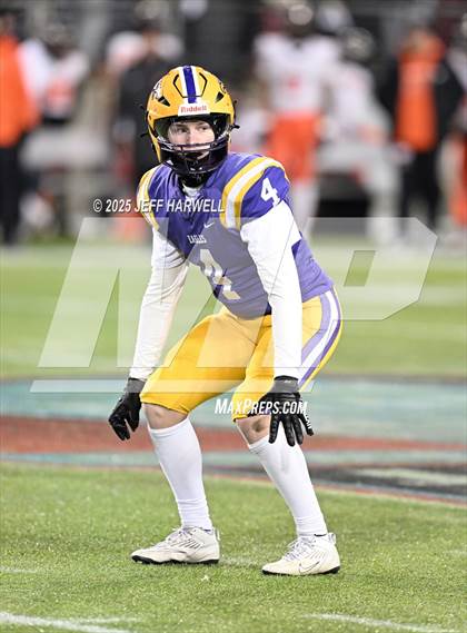 Thumbnail 1 in Anderson vs. Avon (OHSAA Division 2 Final) photogallery.