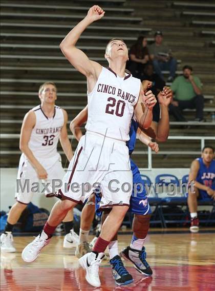 Thumbnail 2 in Pearce vs. Cinco Ranch (McDonald's Texas Invitational) photogallery.