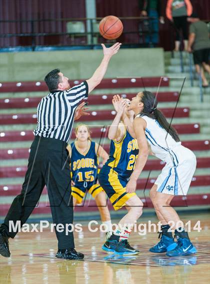Thumbnail 3 in Soquel vs. Valley Christian (CIF CCS D3 Final) photogallery.