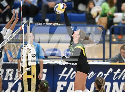 Thumbnail 2 in Sierra Canyon vs. Mira Costa (CIF-SS D1 Final) photogallery.