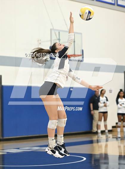 Thumbnail 1 in Sierra Canyon vs. Mira Costa (CIF-SS D1 Final) photogallery.