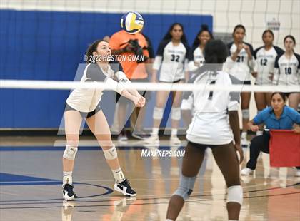 Thumbnail 2 in Sierra Canyon vs. Mira Costa (CIF-SS D1 Final) photogallery.