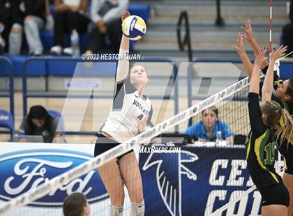 Thumbnail 2 in Sierra Canyon vs. Mira Costa (CIF-SS D1 Final) photogallery.