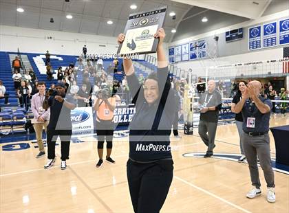 Thumbnail 1 in Sierra Canyon vs. Mira Costa (CIF-SS D1 Final) photogallery.